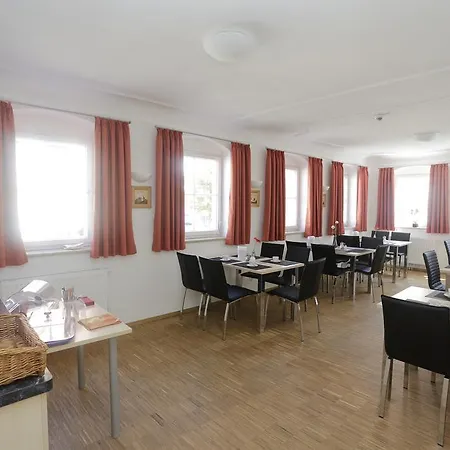 Altstadtpension Waltner 게스트하우스 *